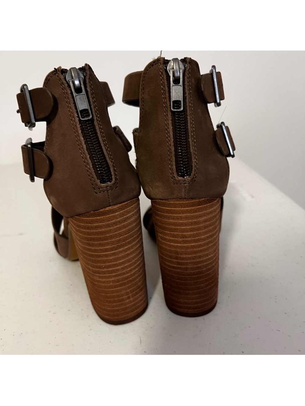 Steve Madden size 7.5 4in chunky heel only worn once ankle strap - Picture 7 of 9